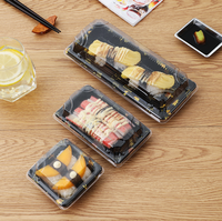 HYX-1103 Wegwerp PET 0,43 mm dikke zwarte sushibox voedselverpakking met anti-condens deksel voor salade, broodjes, brood, rond en vierkant met lipje