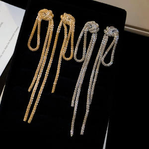 Boucles d'oreilles de luxe élégantes pour femmes, pour soirée, mariage, bijoux, chaîne nouée, longues, à pampilles - Product Image 2