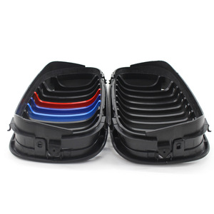 Calandre avant style M noire mate pour BMW Série 3 E46, en plastique ABS, pièce de rechange pour mise à niveau, numéro de pièce A-E46-2LK-YM - Product Image 3