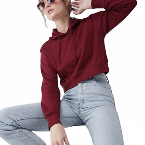 Sweats à capuche de style urbain conçus pour les tenues contemporaines avec une silhouette ample et un tissu confortable - Product Image 1