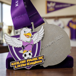 Medaglie Personalizzate per <span class=keywords><strong>Calcio</strong></span>, Aquila 3D Smaltata con Mascotte in Maglia della Squadra, Logo del Club, Premio per <span class=keywords><strong>Calcio</strong></span> Giovanile, Medaglia in Lega di Zinco - Product Image 4