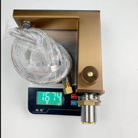 Robinet intelligent contemporain en cuivre Shuaiziqi avec affichage LED et capteur d'économie d'eau pour hôtels, maisons et chambres