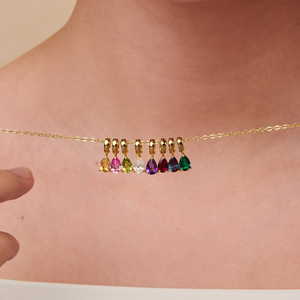 LUCKYJIU Fabricant de bijoux personnalisés, pendentifs <span class=keywords><strong>en</strong></span> forme de larme <span class=keywords><strong>en</strong></span> acier inoxydable plaqué or 18 carats, résistant à l'eau et à la ternissure, avec pierres de naissance - Product Image 1