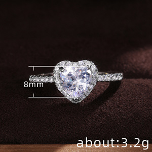 Anello dal Design a Forma di Cuore, Anello Classico da Dito per Donne - Product Image 4