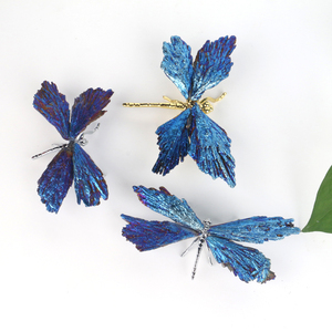 Vente en gros de Kyanite Noire Naturelle Aura Bleue Libellule pour Produits Spirituels - Product Image 2