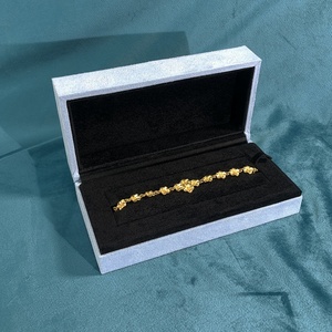 Boîte à bijoux rectangulaire en velours vert pour bague et collier, en forme de peau de daim, nouvelle boîte à bijoux en tissu imitation daim, vente chaude - Product Image 2