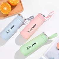 Bouteille d'eau en verre borosilicate givré personnalisable avec logo, prix abordable, avec corde, modèle 2026