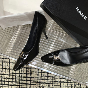 Décolleté Personalizzate Novità 2025 in Pelle Verniciata con Tacco da 9cm e Punta Sfilata da Donna, di Ispirazione Firmata, Eleganti e Versatili - Product Image 1