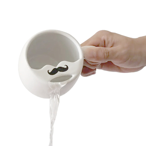 Venta al por mayor bigote en la parte <span class=keywords><strong>superior</strong></span> taza <span class=keywords><strong>de</strong></span> café <span class=keywords><strong>de</strong></span> estilo nórdico personalizado <span class=keywords><strong>de</strong></span> cerámica única Mr taza para papá y hombres amigos taza con logotipo personalizado - Product Image 2