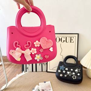 Bonbons couleur été imperméable <span class=keywords><strong>EVA</strong></span> gelée trou décor Logo personnalisé conception plage sacs à main pour femmes dames fourre-tout sacs à main <span class=keywords><strong>de</strong></span> créateur - Product Image 3