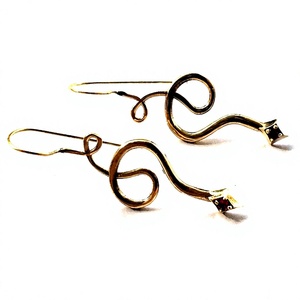 Pendientes de Mujer Estilo Bohemia de la Marca SILVER ZONE, Diseño de Serpiente Colgante en Color Oro Rubí - Product Image 3