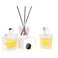 Bouteille diffuseur à roseaux en verre transparent de 100 ml pour l'aromathérapie à domicile avec emballage élégant et bouchon