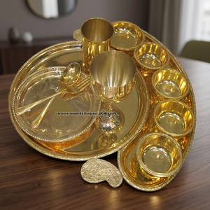 Juego de Vajilla Tradicional Ecológico de Latón con Plato Thali, Tazones, Cuchara de Vidrio y Patrón con Incrustaciones Doradas para Bodas - Product Image 3