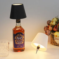 Lampe de table moderne rechargeable RVB LED sans fil à intensité variable pour bars et restaurants Entrée 5V avec 3 températures de couleur