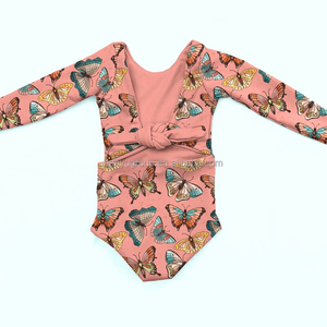 Ingrosso <span class=keywords><strong>costume</strong></span> <span class=keywords><strong>da</strong></span> <span class=keywords><strong>bagno</strong></span> a maniche lunghe per <span class=keywords><strong>bambina</strong></span> a coste <span class=keywords><strong>costume</strong></span> <span class=keywords><strong>da</strong></span> <span class=keywords><strong>bagno</strong></span> a manica lunga floreale con motivo a manica lunga con fiocco e Texture <span class=keywords><strong>costume</strong></span> <span class=keywords><strong>da</strong></span> <span class=keywords><strong>bagno</strong></span> - Product Image 1