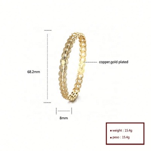 กำไลข้อมือทองชุบ 18K ดีไซน์เรียบง่าย ผลิตจากทองแดงผสม เหมาะสำหรับผู้หญิง ขายส่งเครื่องประดับแฟชั่น - Product Image 4