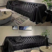 Italienisches Dreisitzer-Ledersofa mit Volant-Design, Modernes Kreatives Katzenkrallen-Design, Einfach Luxuriös, Vollständig Geknöpft, für das Wohnzimmer