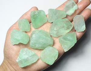 Vendita calda naturale di cristalli di Fluorite ruvida-<span class=keywords><strong>arcobaleno</strong></span>/viola/blu/<span class=keywords><strong>verde</strong></span> Fluorite grezza pietra grezza, ideale per la collezione e la decorazione - Product Image 4