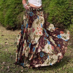 Falda larga de estilo palaciego vintage, con estampado floral, de cintura baja, estilo moderno y fácil de combinar. - Product Image 4