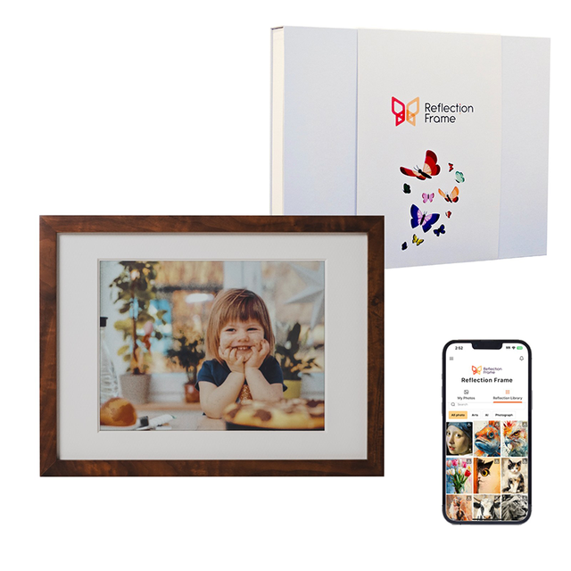 E Ink Picture Frame 10 Inch Walnut Wood with a Smooth Texture WiFi E Paper Display Smart Frame Housewarming Gift