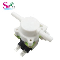 CE标准6毫米电动电磁阀2W DC12V塑料数控常闭阀用于水油灌装机控制阀