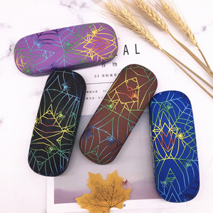 กล่องใส่แว่นตาซินเผิงลายพิมพ์ลายทางสีสันสดใสแบบพกพาสำหรับแว่นตา - Product Image 1