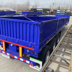 Semi-remorque à ridelles latérales - Semi-remorque fermée à 3 essieux avec ridelles latérales et fond plat, utilisée pour le transport de marchandises en vrac. À vendre. - Product Image 3