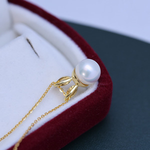 Collar con Colgante de Perla Redonda Blanca de Agua Dulce de 8-9 mm, con Luz Intensa y Casi Sin Defectos, con Cierre Universal de Plata S925 - Product Image 3