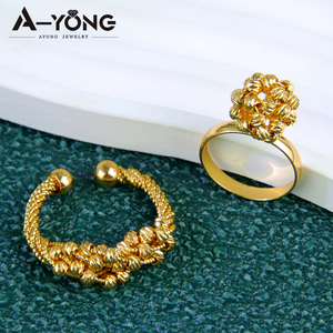 Anillos de Boda de Lujo con Cuentas Doradas, Chapados en Oro de 21k, Ajustables, Diseño Italiano, Anillo de Moda para Mujer, Joyería para Fiesta - Product Image 3