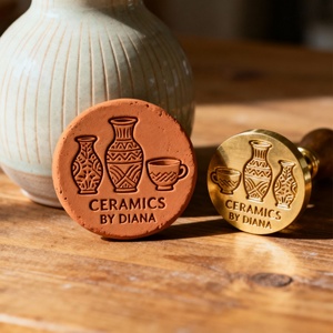 Gravure personnalisée de logo en lettres combinées en cuivre et laiton, tampon en argile pour marque commerciale - Product Image 1