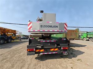 Grue sur camion Zoomlion ZTC25V de 25 tonnes de haute qualité avec livraison gratuite pour levages lourds en promotion - Product Image 4