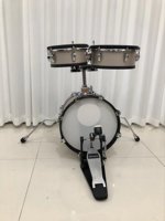 Bağımsız Hi-Hat, yüksek performanslı pil ve çok yönlü ses seçenekleri ile profesyonel tam örgü elektrikli davul kiti