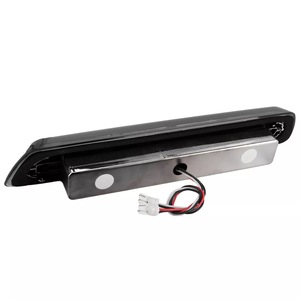 ไฟเบรกดวงที่สามแบบ LED สำหรับรถฟอร์ด F150 Raptor ปี 2009-2014 รุ่น AL3Z-13A613-E พร้อมไฟเตือนการชนด้านหลัง - Product Image 5