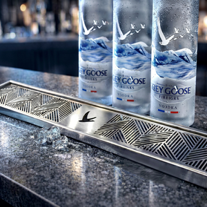 Tapis de bar en acier inoxydable Grey Goose, plateau anti-gouttes moderne pour outils de bar - Product Image 1