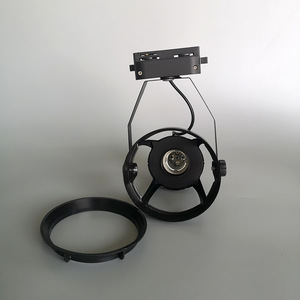 Support de lampe à quatre griffes pour rail, type à vis E27, boîtier de projecteur sur rail pour source lumineuse PAR, noir et blanc, fabriqué à Foshan - Product Image 3