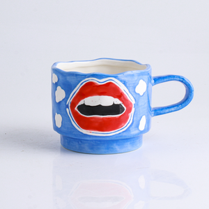 แก้วพับได้ลายการ์ตูนน่ารักสไตล์ INS Poker Big Mouth ขนาด 12 ออนซ์ แก้วเซรามิกเพ้นท์ลายด้วยมือ แก้วพอร์ซเลนพร้อมหูจับ - Product Image 1