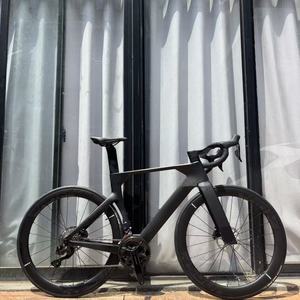 Saison de cyclisme April Cherry Blossom : Obtenez des pédales sans clip gratuites avec une évaluation positive Sh Imano <span class=keywords><strong>105</strong></span>, vélo de route en carbone aérodynamique. - Product Image 3