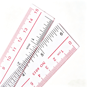 Righello dritto trasparente in plastica da 15 cm, doppia scala centimetrica e in <span class=keywords><strong>pollici</strong></span>, trasparente, per scuola e ufficio, con logo personalizzabile. - Product Image 2