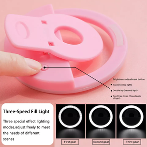 ไฟวงแหวน LED <span class=keywords><strong>แบ</strong></span>บหนีบโทรศัพท์ ปรับความสว่างได้ 3 ระดับ ใช้ได้กับโทรศัพท์ทุกรุ่น <span class=keywords><strong>ชาร์จ</strong></span>ซ้ำได้ พกพาสะดวก สำหรับสมาร์ทโฟน ไลฟ์สด แต่งหน้า ถ่ายวิดีโอ - Product Image 4