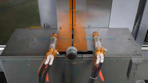 Scie de découpe de précision CNC à double tête avec moteur PLC, angle variable de 30 à 150 degrés, <span class=keywords><strong>prix</strong></span> usine, pour PVC/<span class=keywords><strong>aluminium</strong></span>/UPVC - Product Image 4