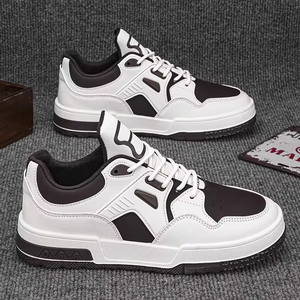 2025 New Trendy Men's Leather Flat Skateboarding Shoes Chunky stylish men's shoes Youth Outdoor casual Walking Style Shoes - Product Image 2