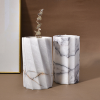 Décorations minimalistes modernes vases en marbre blanc pour tombes grand vase en pierre de table design fait à la main