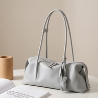 Nouvelle Collection Sac Bowling en Cuir de Vachette de Haute Qualité, Sac à Main de Luxe Designer en Cuir Véritable, Sac Fourre-tout à Bandoulière avec Pompon
