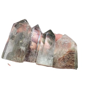 Tour de quartz fantôme tour de quartz de jardin naturel en gros à vendre - Product Image 1