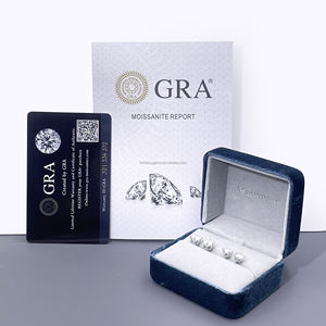 Pendientes de Moissanita con Engaste de Seis Puntas, Geométricos, Minimalistas, Elegantes y Clásicos, de Plata de Ley Chapada en Oro de 18k, de Tianyu Gems - Product Image 3