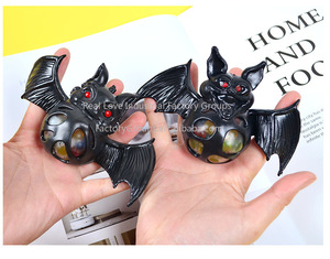 <span class=keywords><strong>Venta</strong></span> caliente Vent Bat Halloween Pinch Música Juguetes de descompresión <span class=keywords><strong>Animales</strong></span> de dibujos animados para niños Nuevos juguetes exóticos - Product Image 4