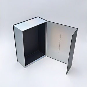 Vente en gros de boîte cadeau holographique en forme de livre en feuille d'argent avec logo personnalisé emballage de boîte cadeau de parfum à fermeture magnétique de luxe - Product Image 3
