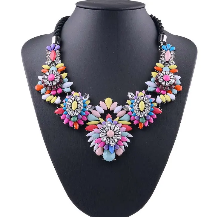 Fancy New Design Acrylic Statement Jewelry Sets Vintage Flower Diamond Crystal Necklace Set