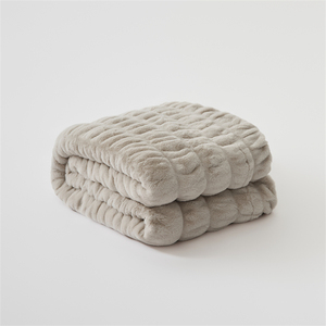 Manta de piel de conejo de imitación, manta de felpa cálida y esponjosa de invierno de doble grosor, manta de lujo para sofá, sala de estar XL - Product Image 1