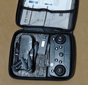 Nhà Máy Giá thấp E88 Pro 4K 1080P Góc rộng có thể gập lại Drone kép máy ảnh RC <span class=keywords><strong>Quadcopter</strong></span> với 13-15min bay timefollow cho trẻ em - Product Image 6